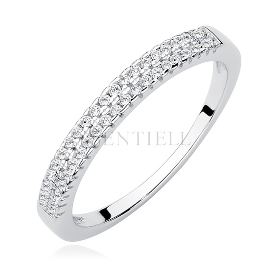 Silver (925) ring with zirconia